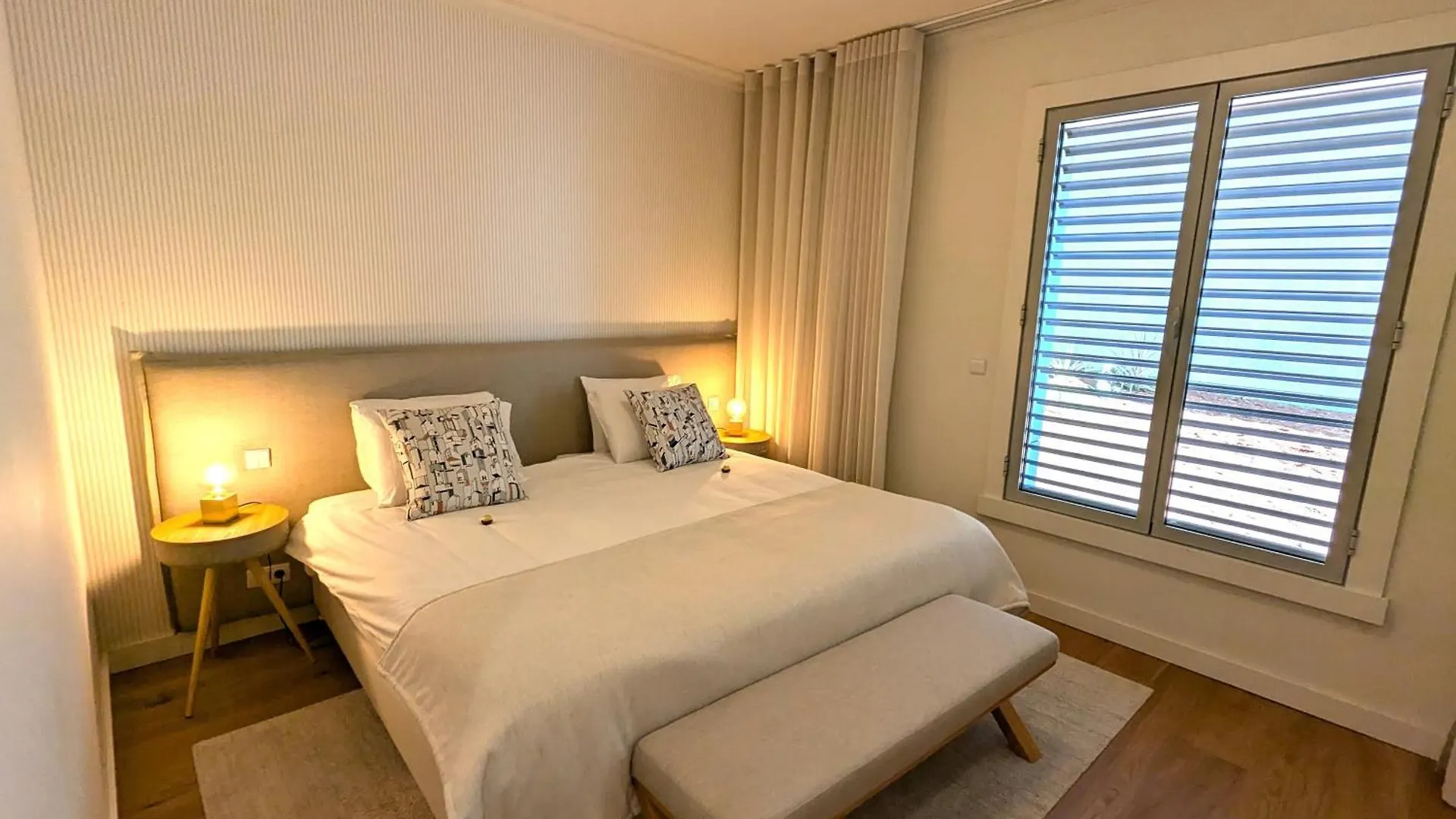 Monumental Madeira 3 Bedroom Luxury Family Flat With Swimming Pool 푼샬 아파트
