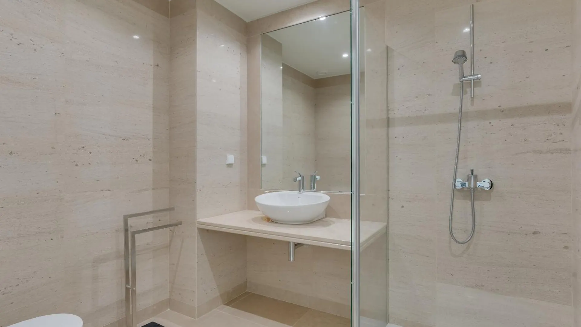 Διαμέρισμα Monumental Madeira 3 Bedroom Luxury Family Flat With Swimming Pool Φουνκάλ