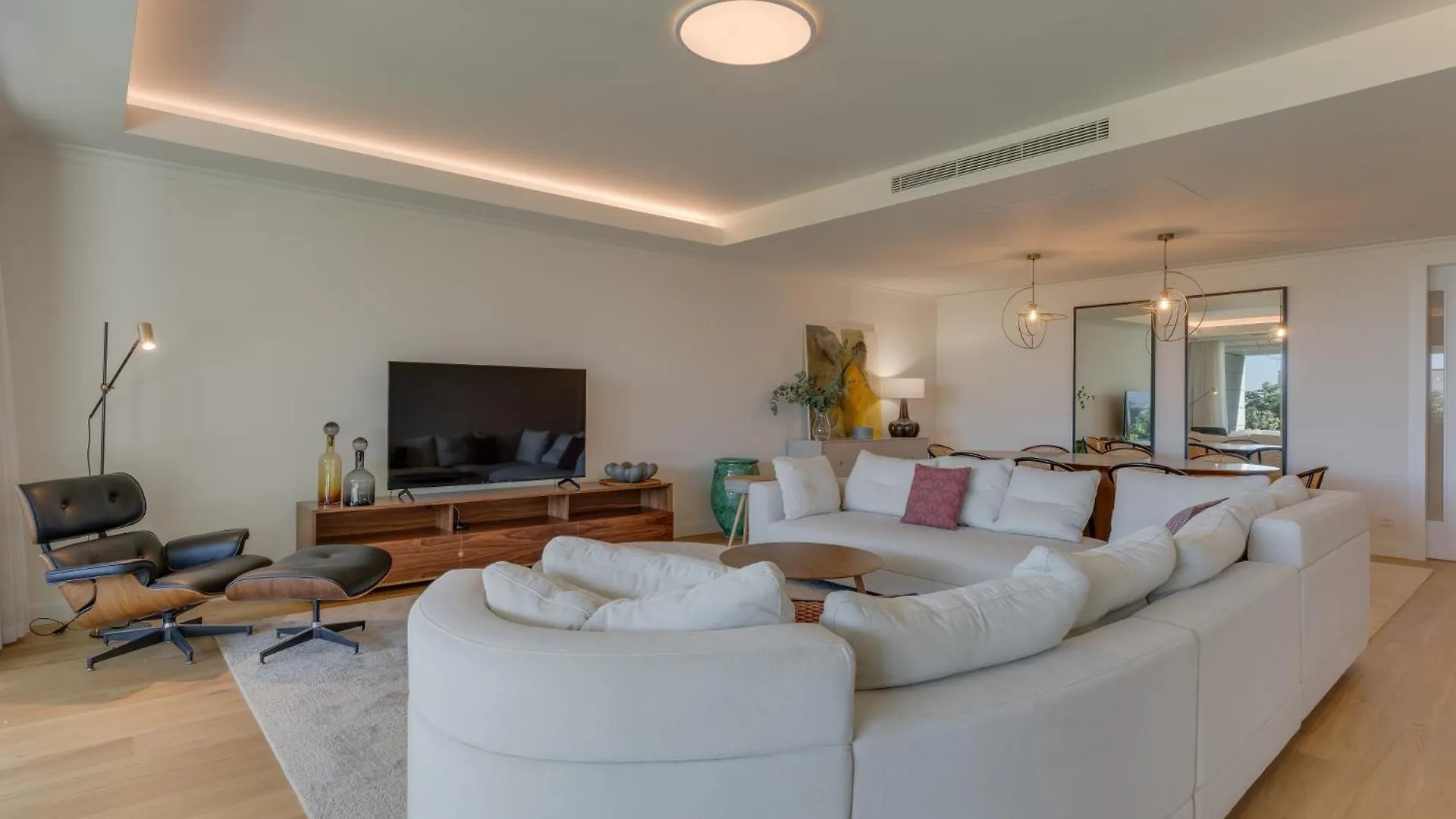 Monumental Madeira 3 Bedroom Luxury Family Flat With Swimming Pool Φουνκάλ 0*,  Πορτογαλία